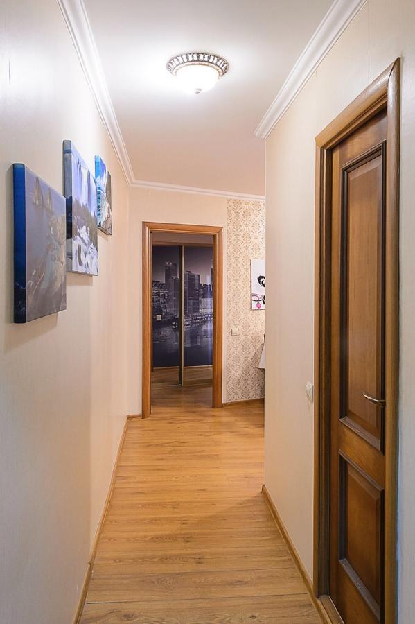 Ferienwohnung Золотой Квадрат Шевченко 75 Almaty Exterior foto